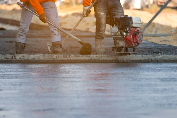 Best Concrete Driveway Installation  in St Charles, MI